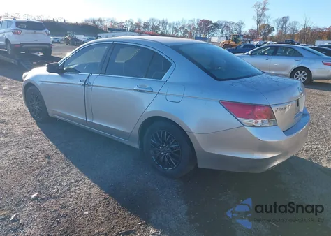 2010 Honda Accord 2.4 Lx z USA, uszkodzony, nr VIN 1HGCP2F34AA119088